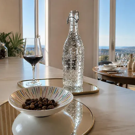 Monaco Walk Luxury *